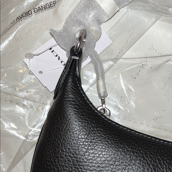 Coach Black Shoulder Bag - Picture 13 of 16